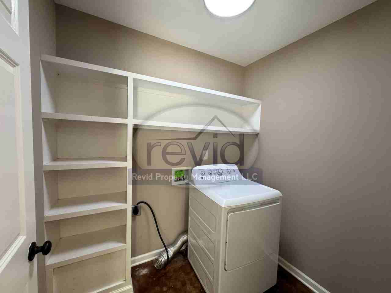 3570 Spottswood Ave #103 - Photo 7 of 27