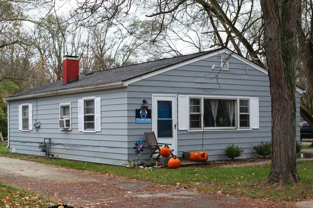 1354 Rosewood - Photo 2 of 2