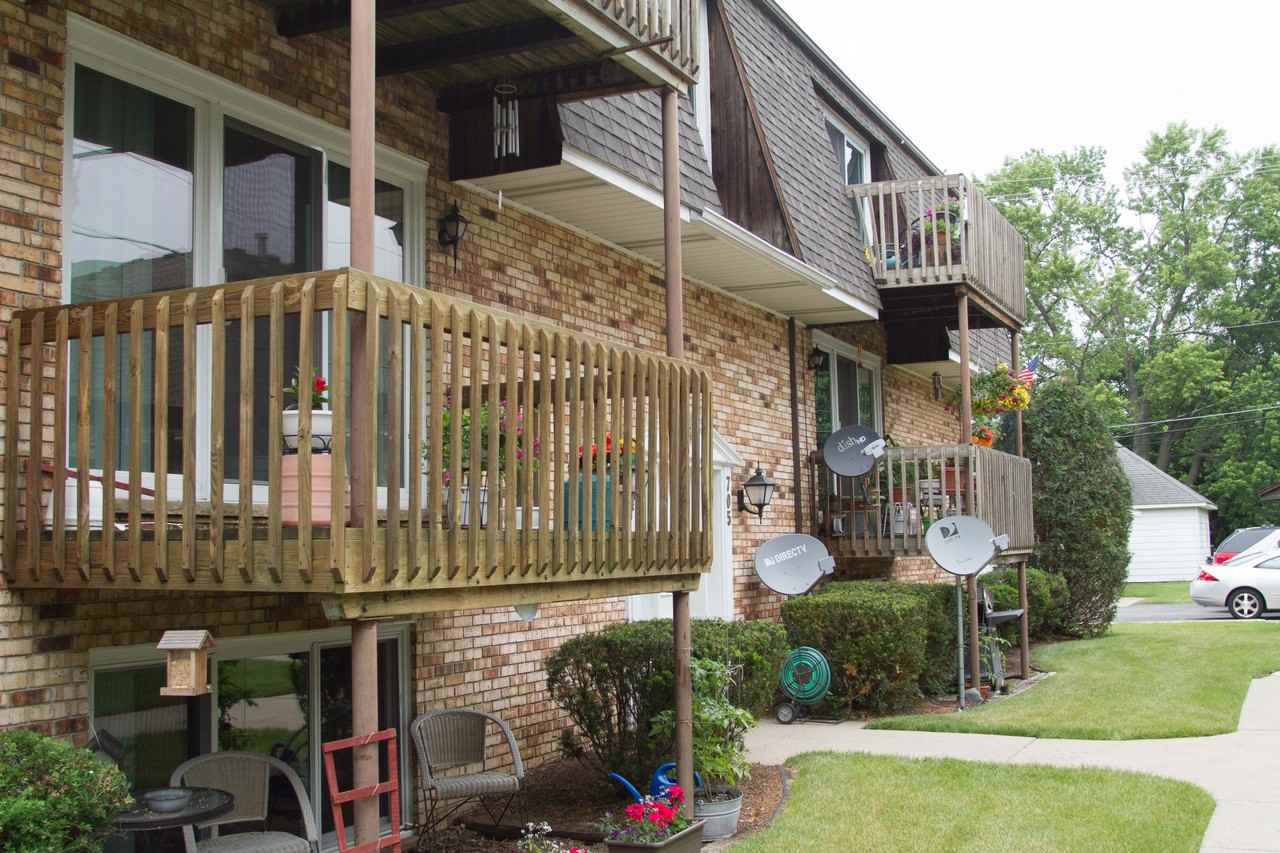 Middle Street Apartments LLC - Photo 3 of 6