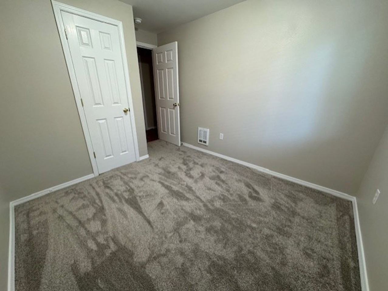19810 Grassland Ct - Photo 7 of 10