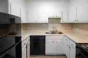 featured image of 856 Park Brook Trl