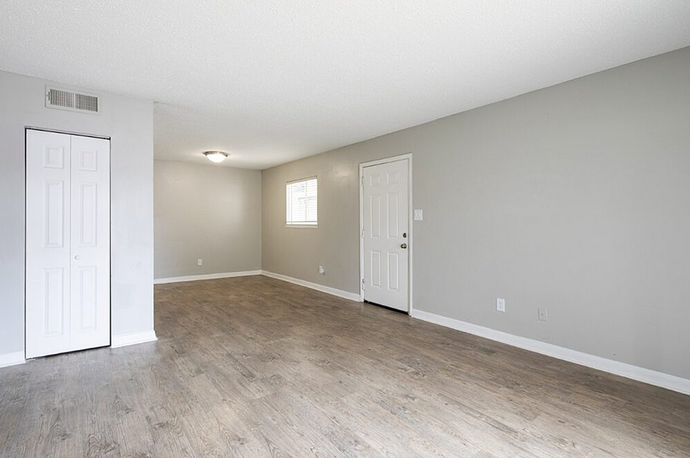 Clay Landings - Photo 7 of 11