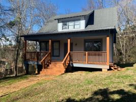 featured image of 221 Fourth St