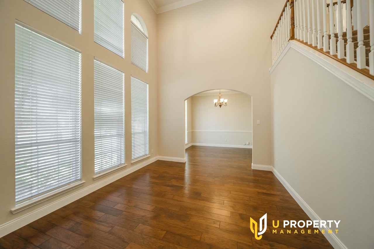 1204 Bel Air Drive - Photo 3 of 39