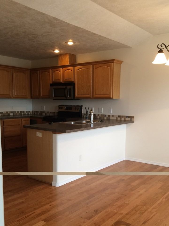 272 Sw Sanna Ct - Photo 4 of 12