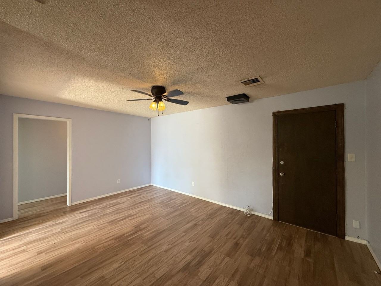 330 Overton Dr - Photo 7 of 17