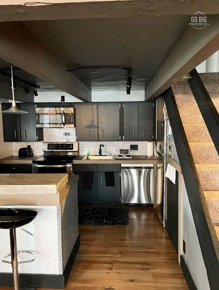 2225 Black Otter Rd - Photo 2 of 11