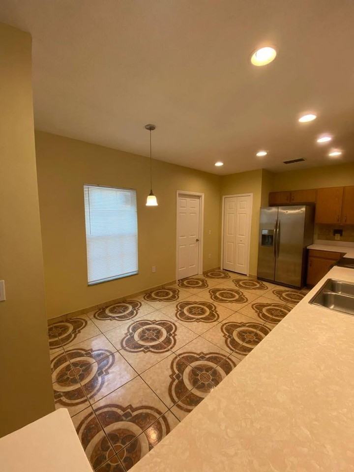 35 Coventry Ct - Photo 7 of 11