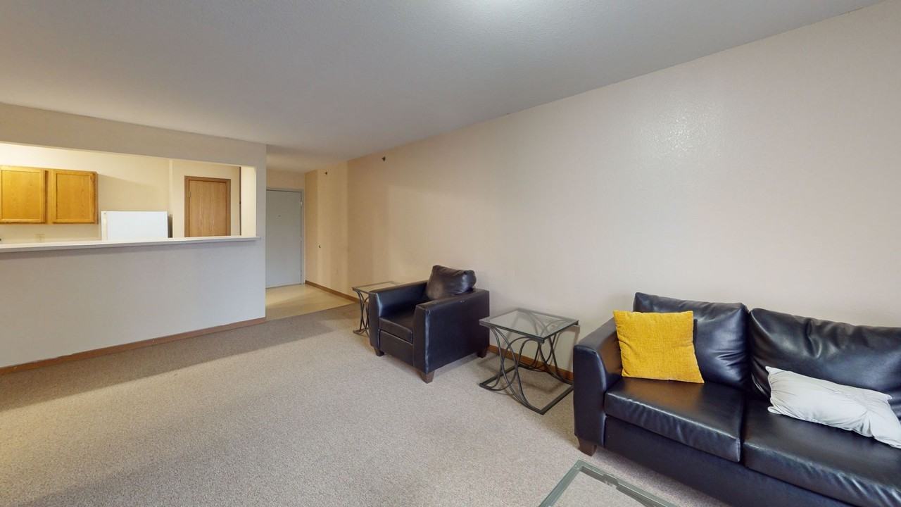 310 Cedar St - Photo 6 of 30