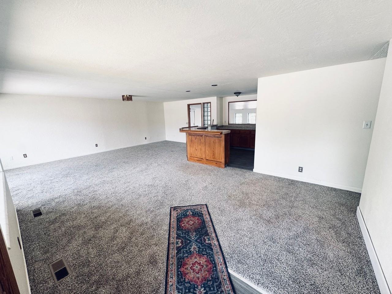 9300 Fremont Way - Photo 4 of 29