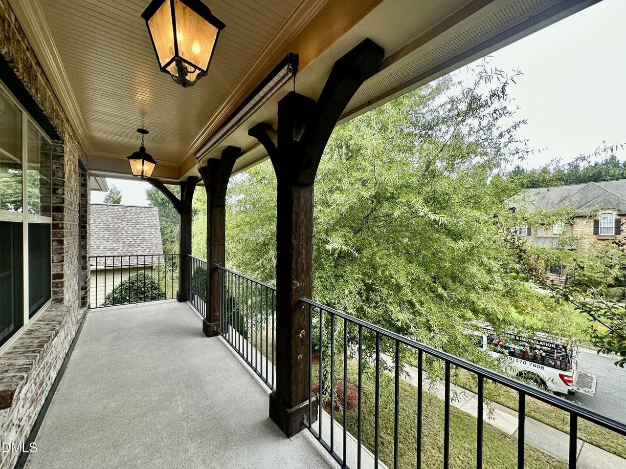1801 Old London Way - Photo 2 of 41