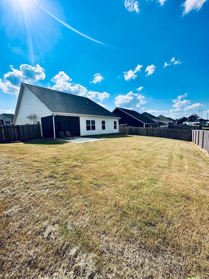 714 Lindsey Brooke Trce - Photo 2 of 30