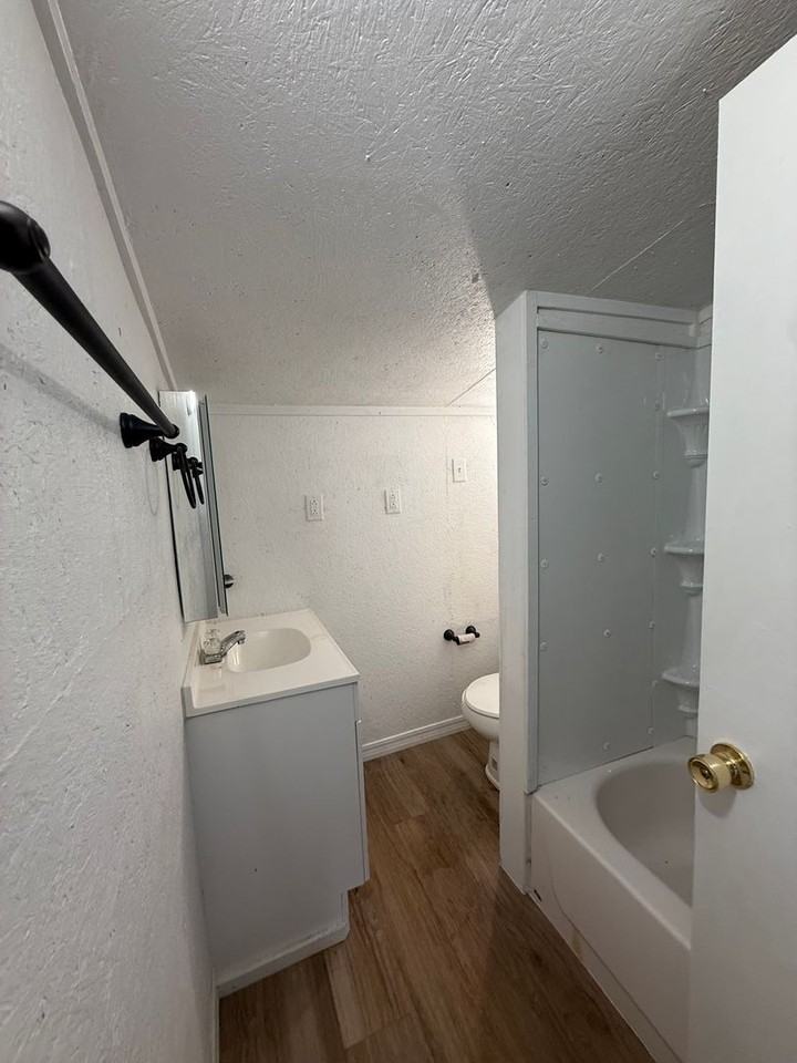 628 State Line Rd - Photo 7 of 16