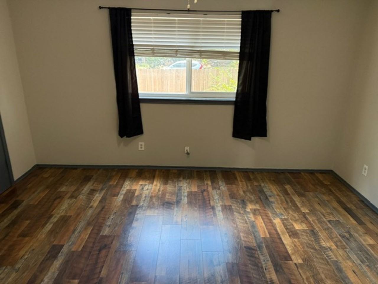 1113 Dartmouth St #A - Photo 3 of 19