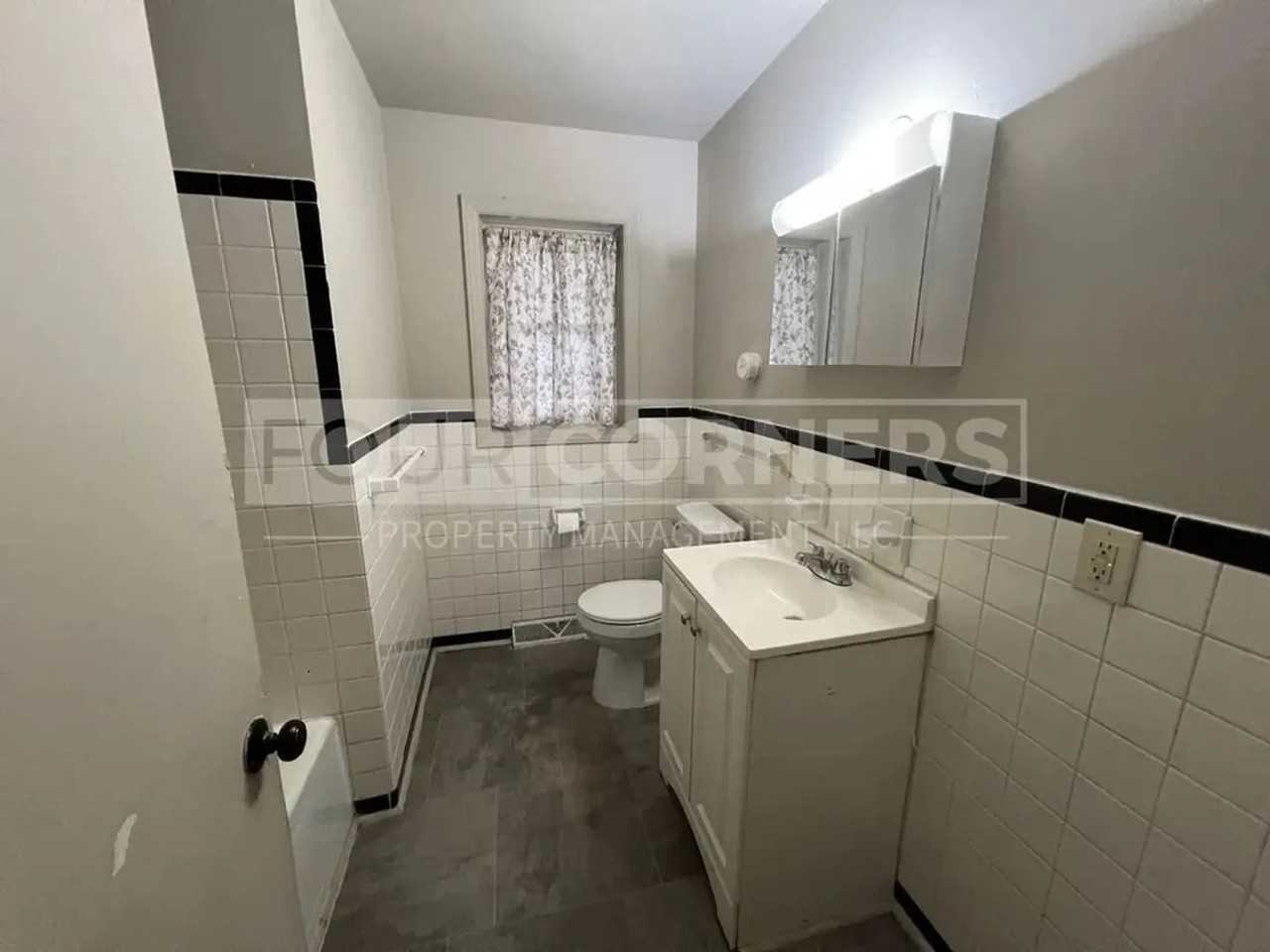 3301 Beck St - Photo 2 of 6