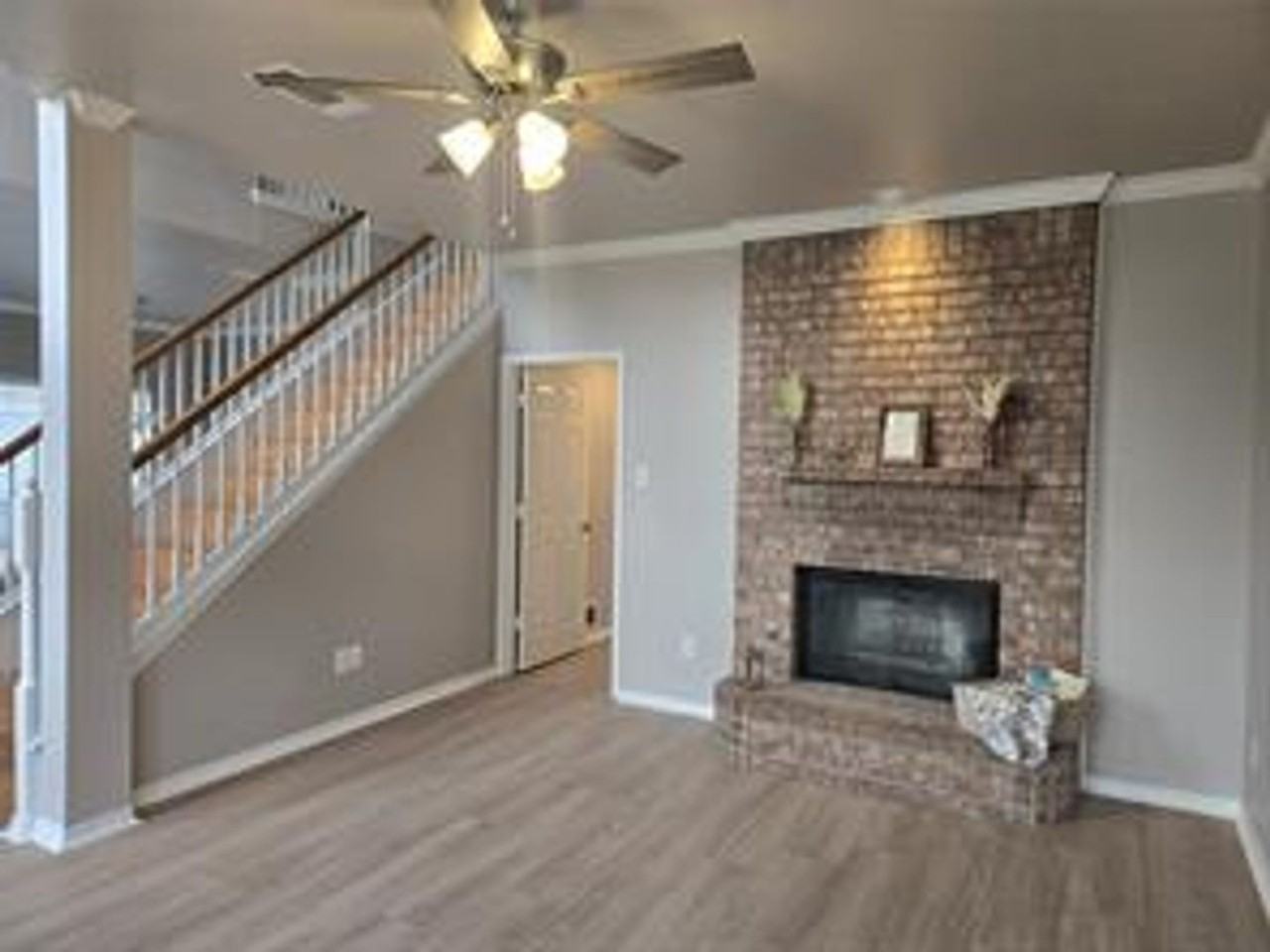 9614 Heartstone Ln - Photo 3 of 11