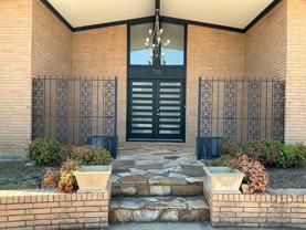 705 W Lee Ave - Photo 1 of 1