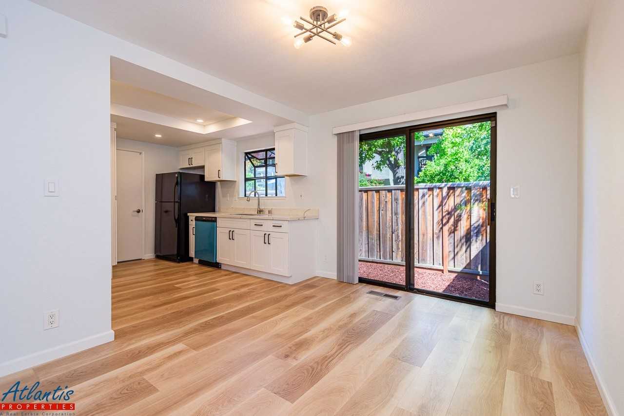 2948 Moorpark Ave - Photo 3 of 20