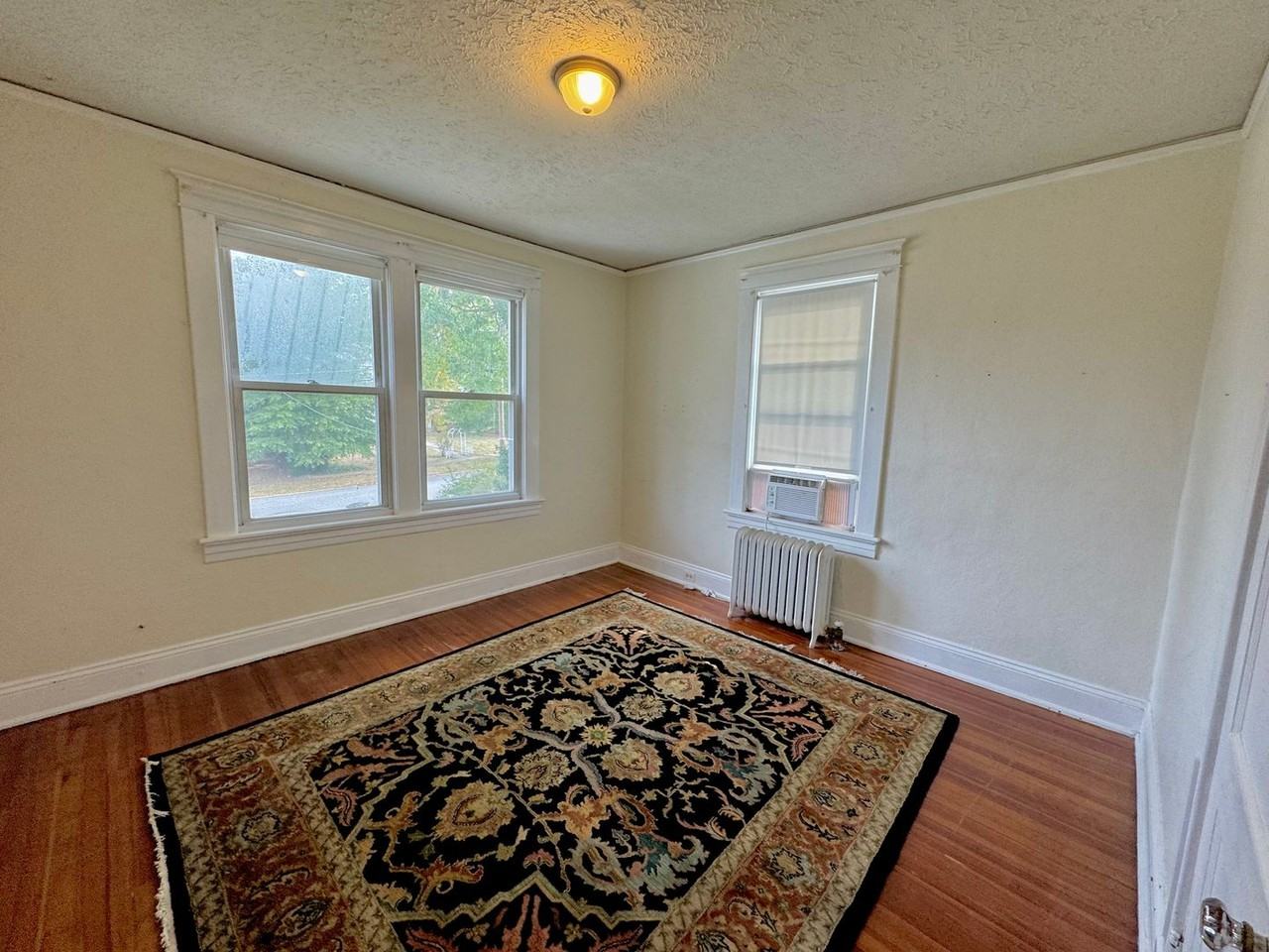 111 1/2 Connecticut Ave - Photo 2 of 12