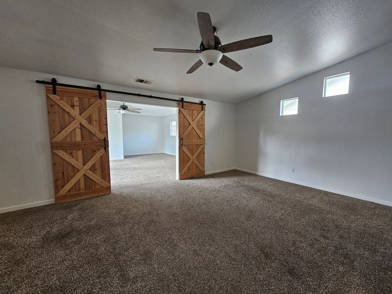 519 Rawe Peak Dr - Photo 2 of 17
