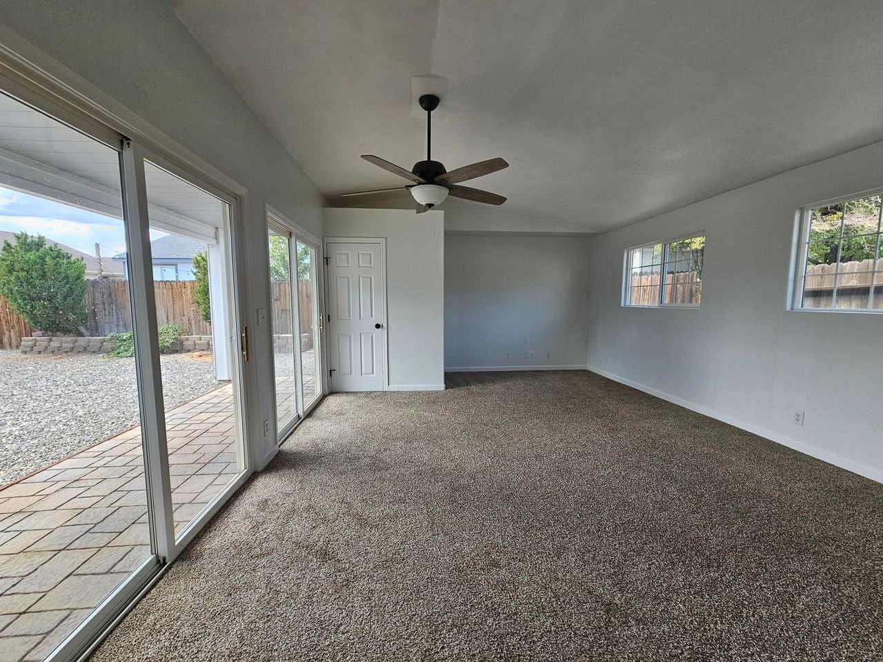 519 Rawe Peak Dr - Photo 3 of 17