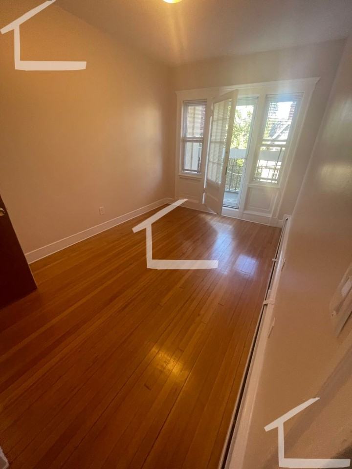 158 Winthrop Rd - Photo 2 of 8