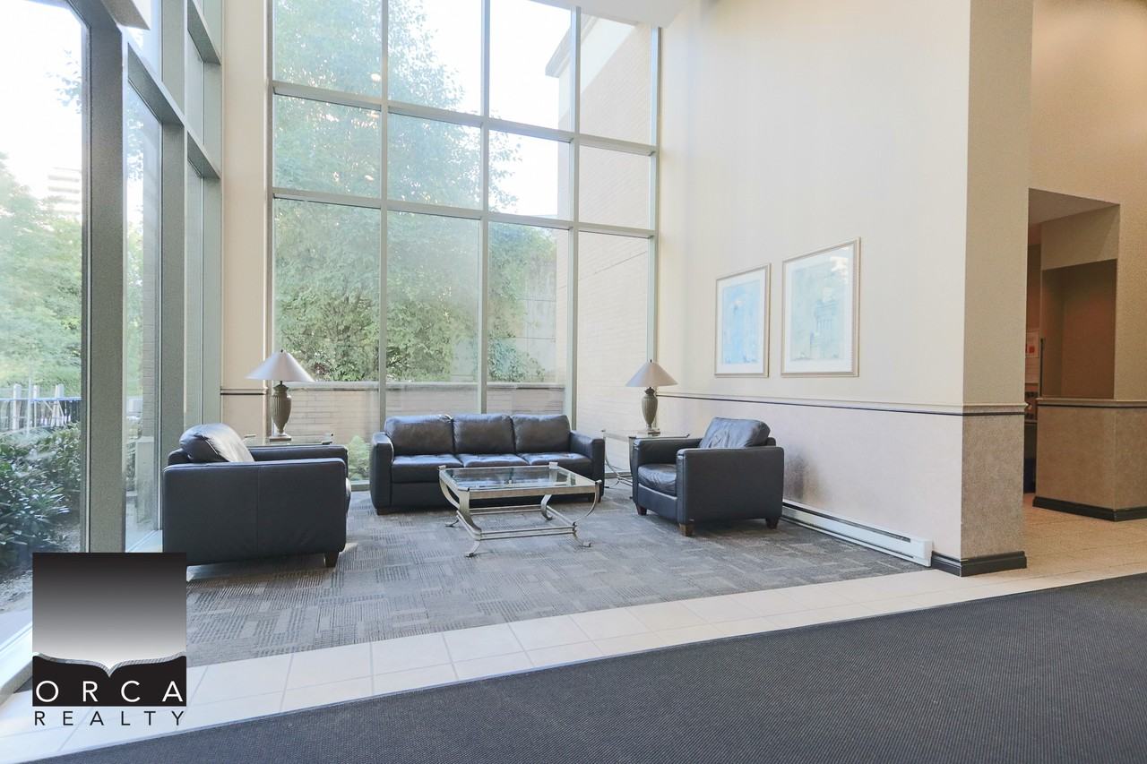 4788 Apartment Building - Photo 2 of 26