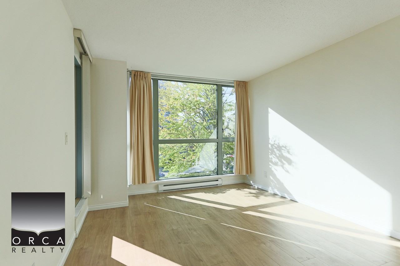 4788 Apartment Building - Photo 3 of 26