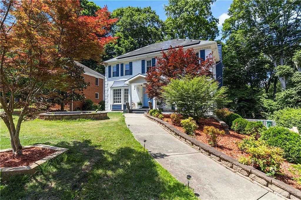 4909 Glenwhite Dr - Photo 2 of 48