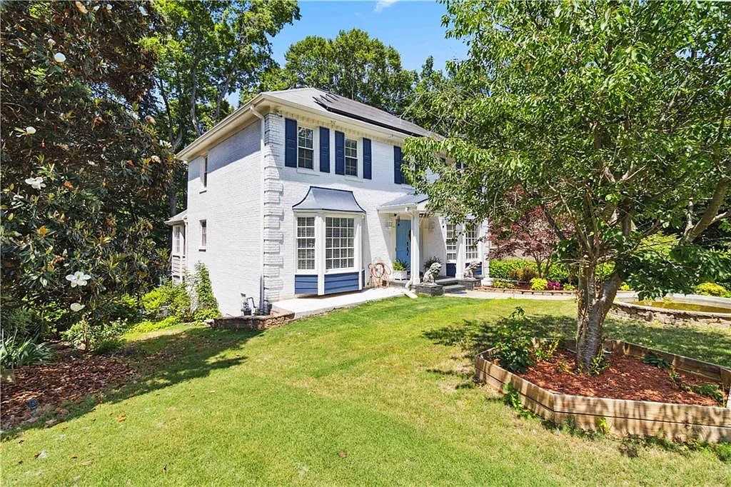 4909 Glenwhite Dr - Photo 3 of 48