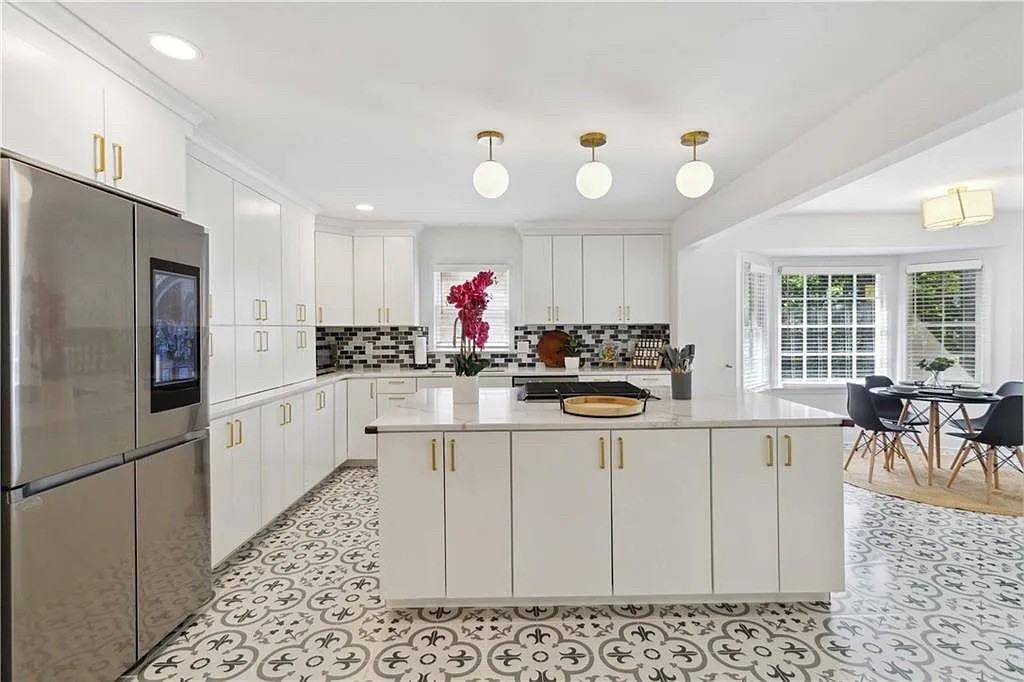 4909 Glenwhite Dr - Photo 5 of 48