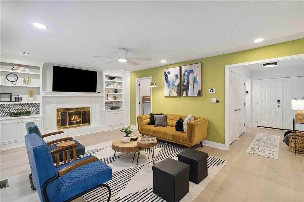 4909 Glenwhite Dr - Photo 7 of 48