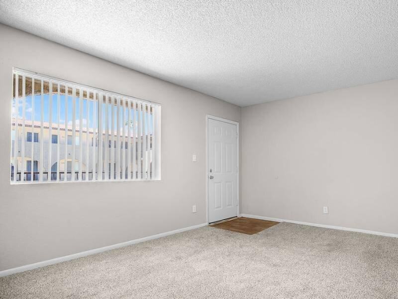 900 N Country Club Dr - Photo 2 of 40