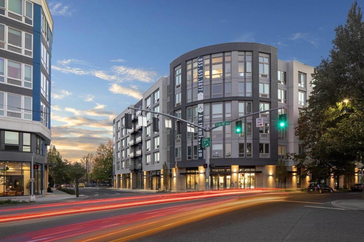 1313 E Burnside St