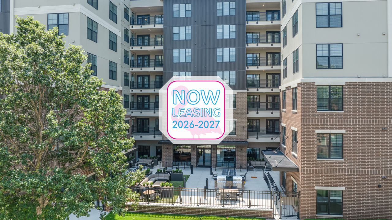 405 Stoughton - Photo 2 of 50