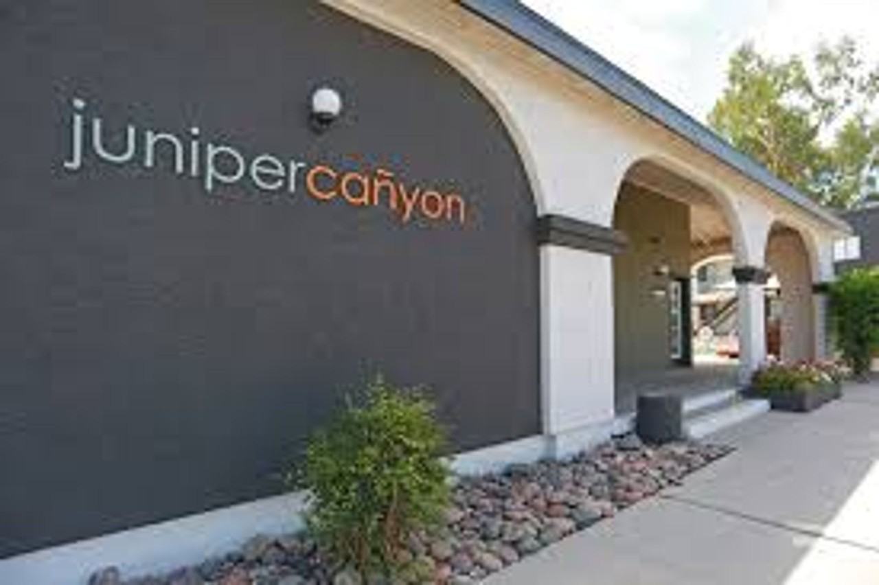 Juniper Canyon *Newly Remodeled Units* - Photo 4 of 47
