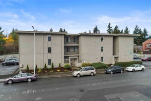 featured image of 2908 Ne 12th St