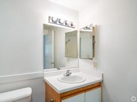 featured image of 445 Redwood St