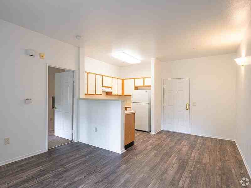 445 Redwood Street - Photo 5 of 5