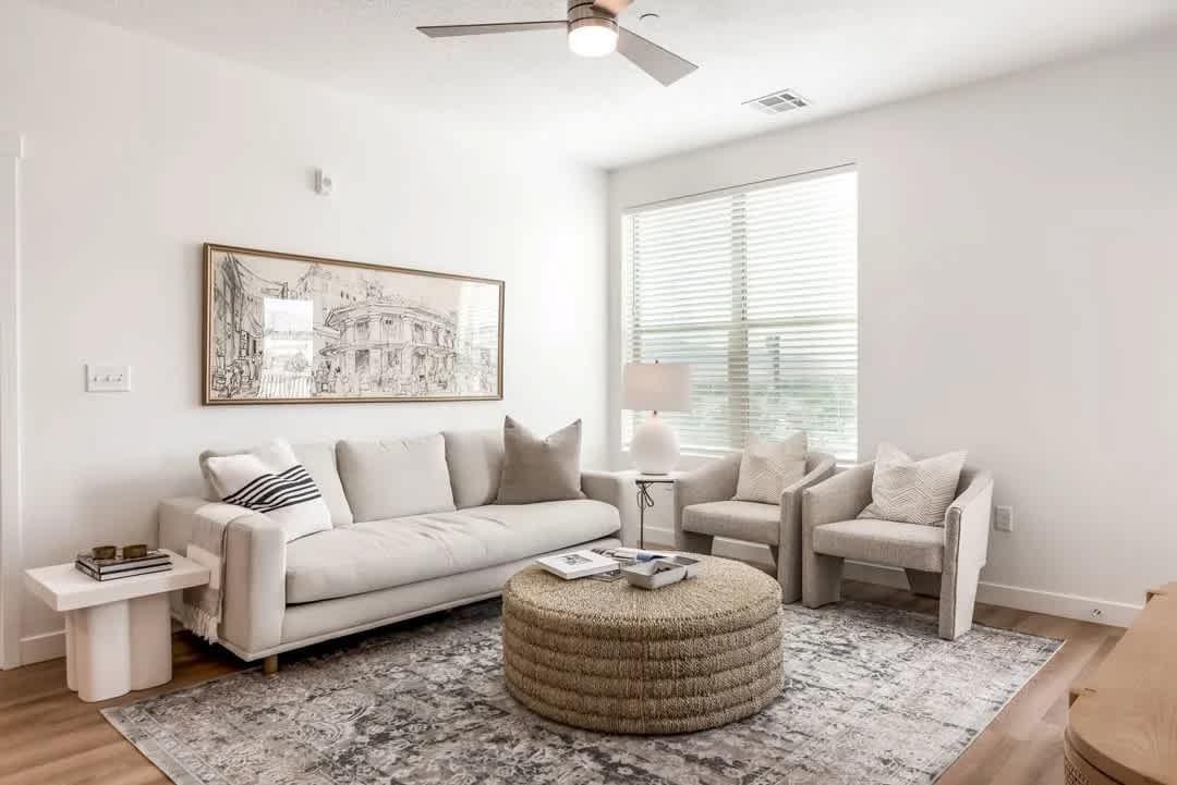 688 Nicholes Ln - Photo 6 of 16