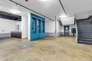 featured image of 612 W Texas Ave