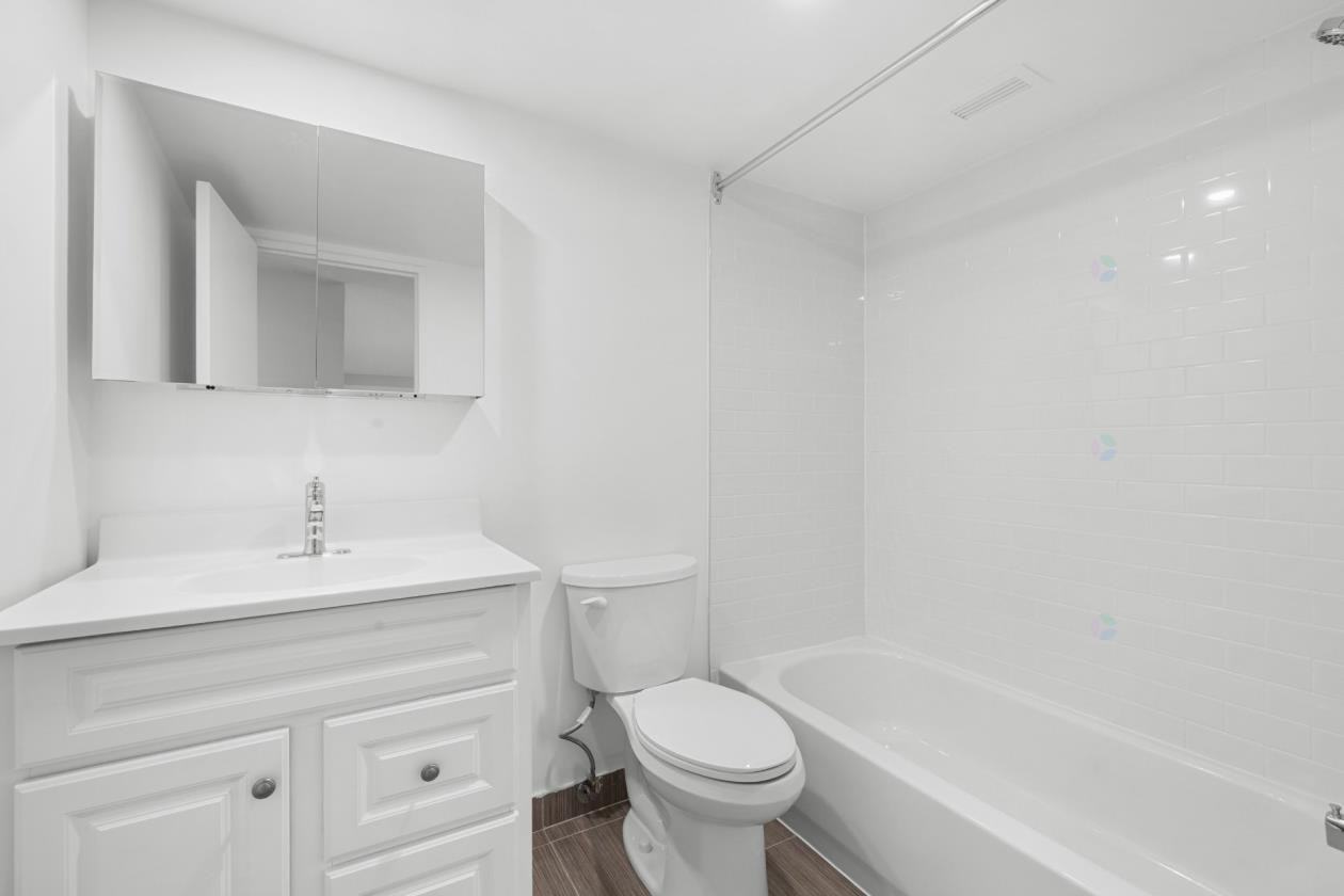 3488 Chemin de la Côte-des-Neiges #405 - Photo 4 of 10