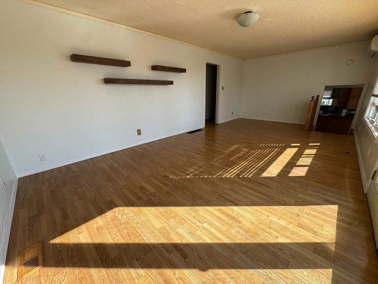 13216 Satterlee Rd - Photo 2 of 36