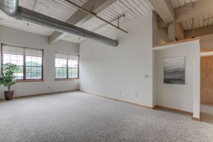 featured image of 201 S Lancaster St