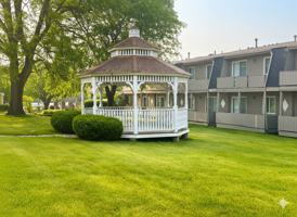 featured image of 15928 Leclaire Ave