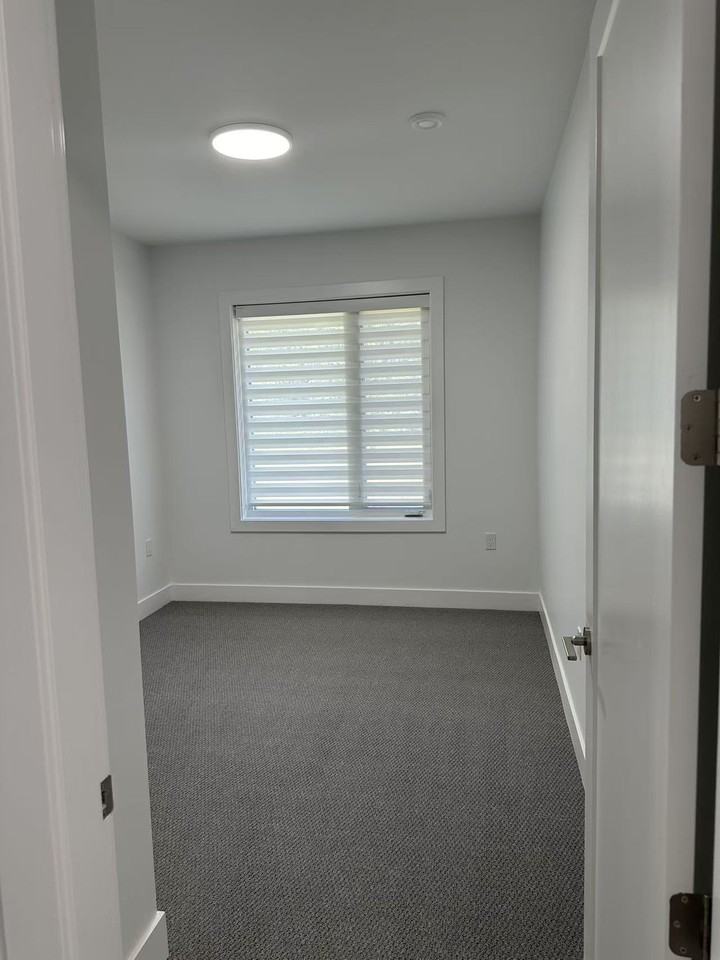 21795 40 Avenue - Photo 6 of 7