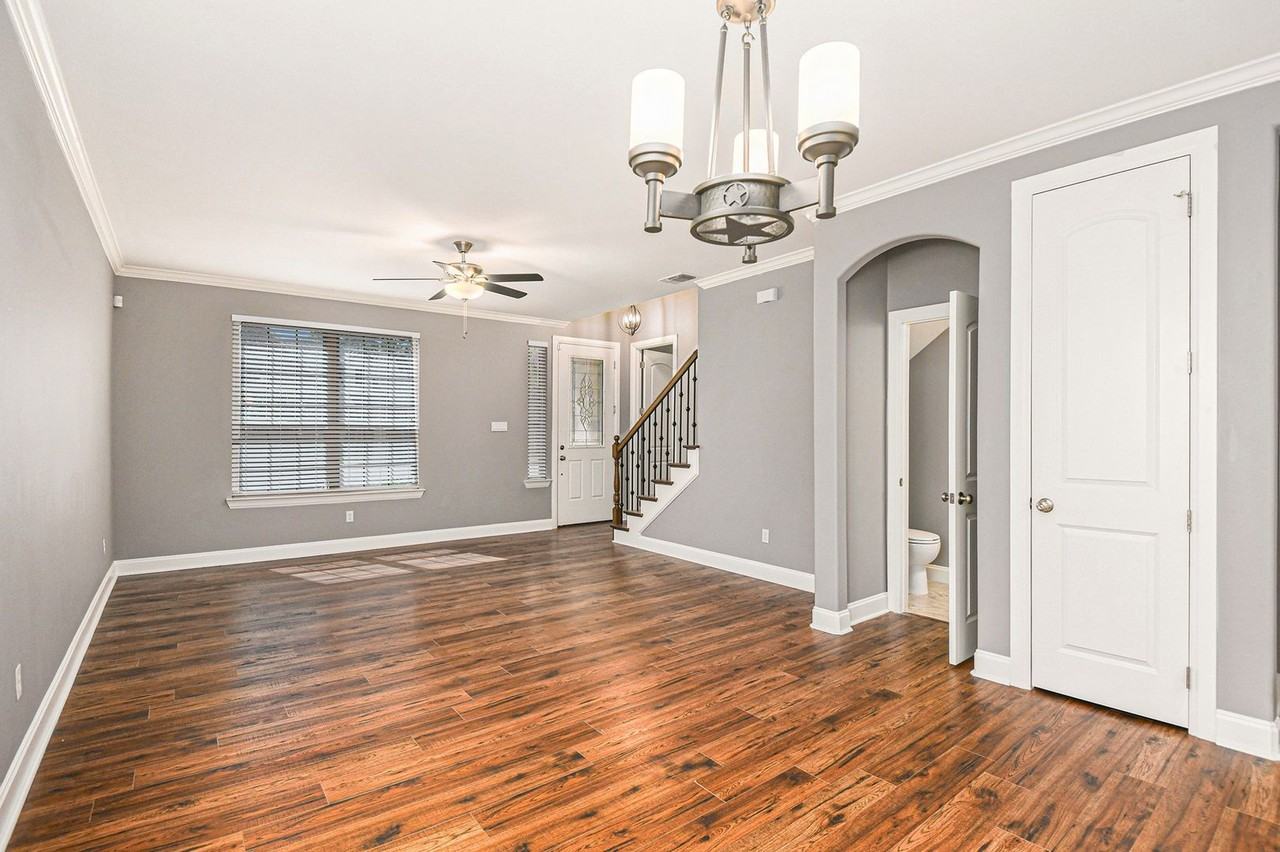5220 Park Dr - Photo 3 of 25