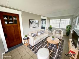 featured image of 9 W Market St