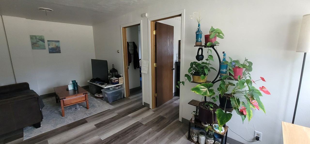 701 George St - Photo 2 of 11