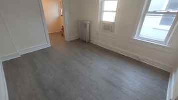 featured image of 215 S 4th St